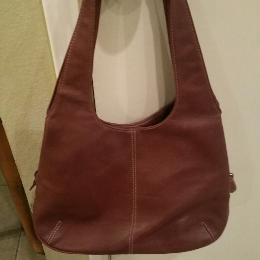 NINE WEST purse. In great condition.